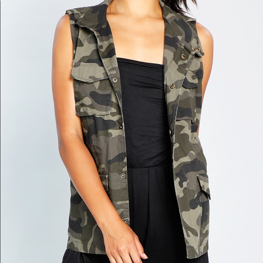 Camo Pocket Vest